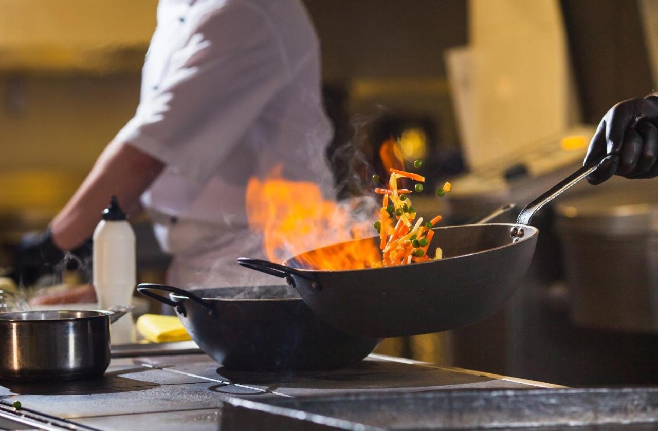 Hotel Elefantino Grey - Free Breakfast & Brunch Until 13-00 - Vicinissimi A Mirabilandia 밀라노마리티마 외부 사진